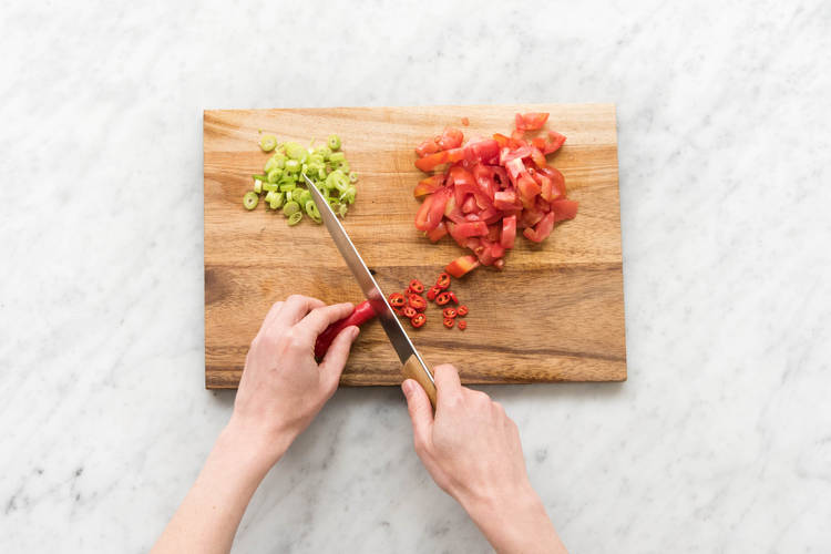 Tomaten würfeln