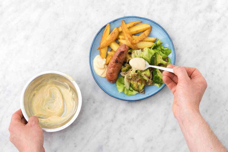 Serveer de maaltijd, eet smakelijk!