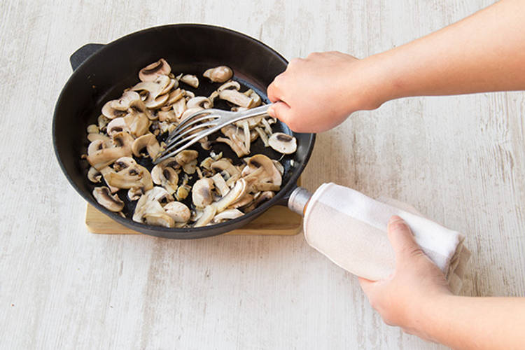 Cook the mushroom