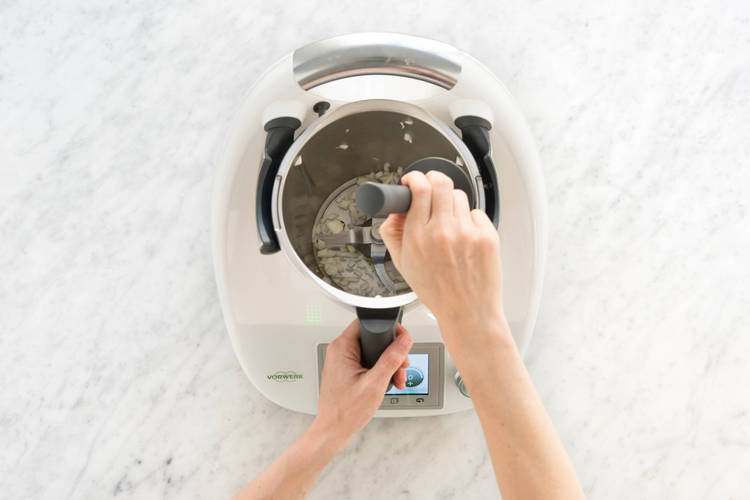Zwiebeln im Thermomix zubereiten