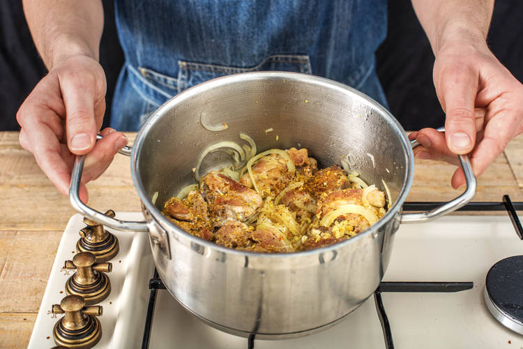 Prepare veggies.