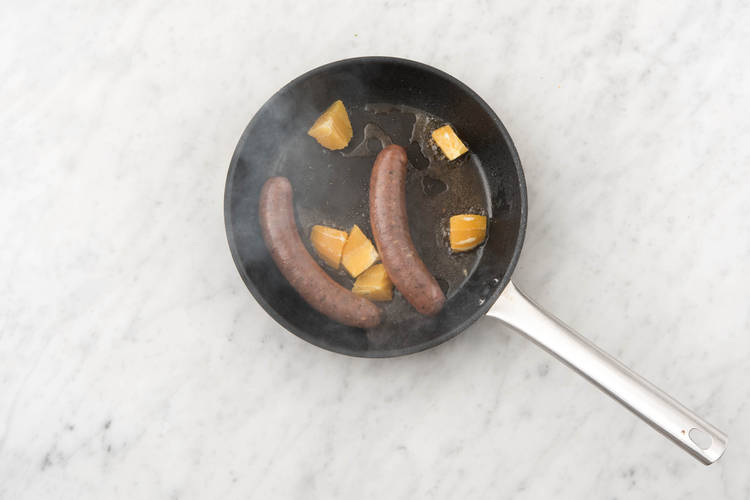 Cuire la saucisse