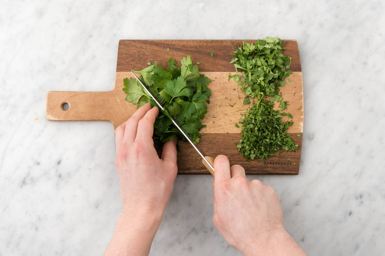 Hacher les herbes fraîches