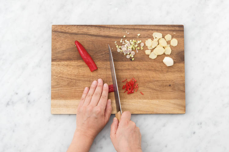 Chili etwas zerkleinern