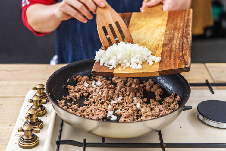 Make the Ragu