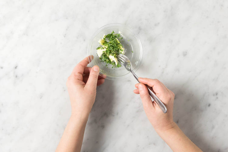 für die SCHNITTLAUCHBUTTER