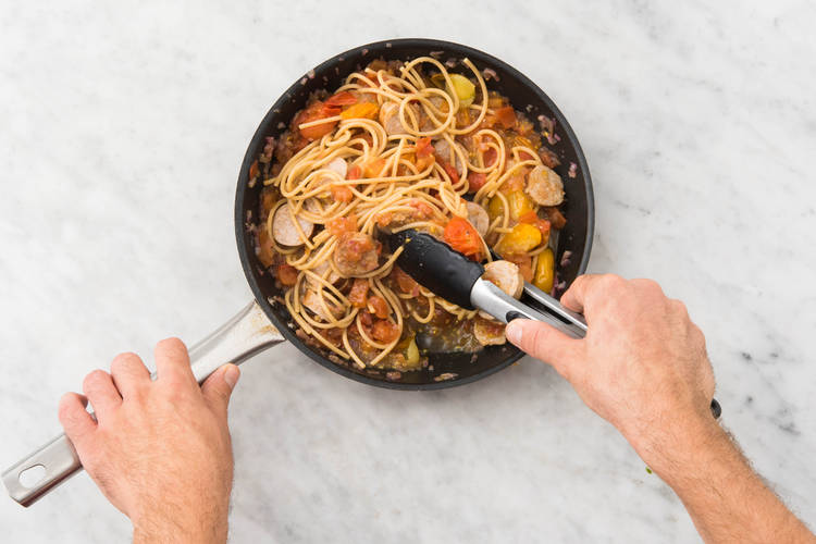 MÉLANGER LES SPAGHETTI