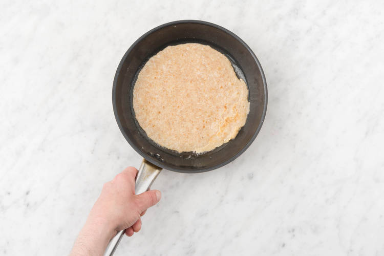 Faites dorer les crêpes.