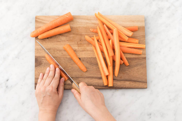 Couper les carottes.