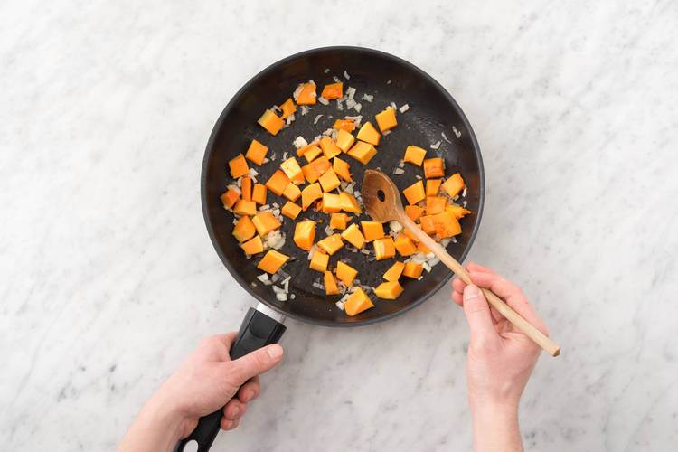 Cuire les dés de potiron