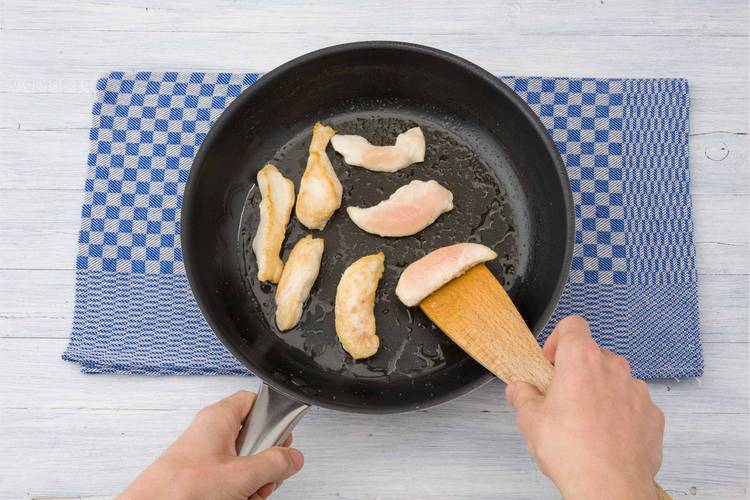 Cuire les filets de poulet