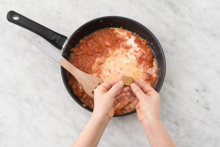 Émietter le cube de bouillon