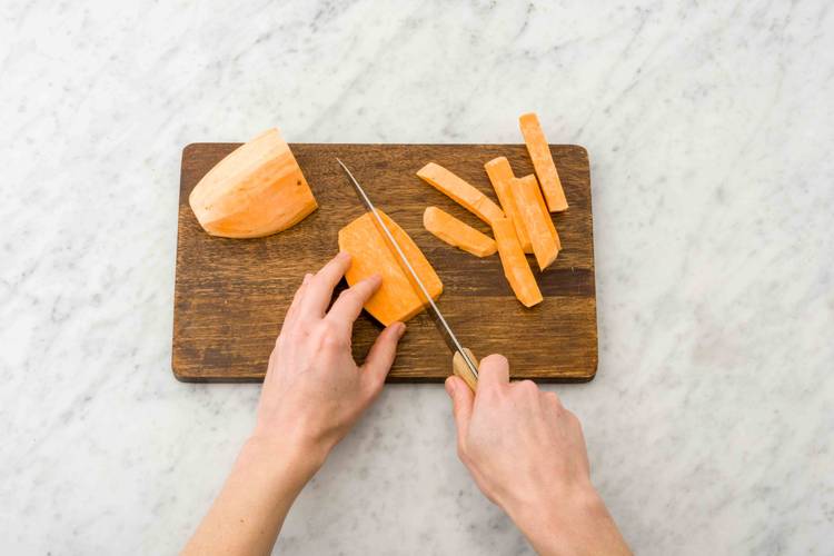 Couper les patates douces