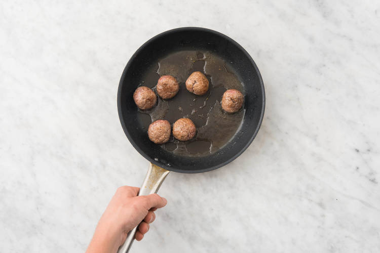 Cuire les boulettes