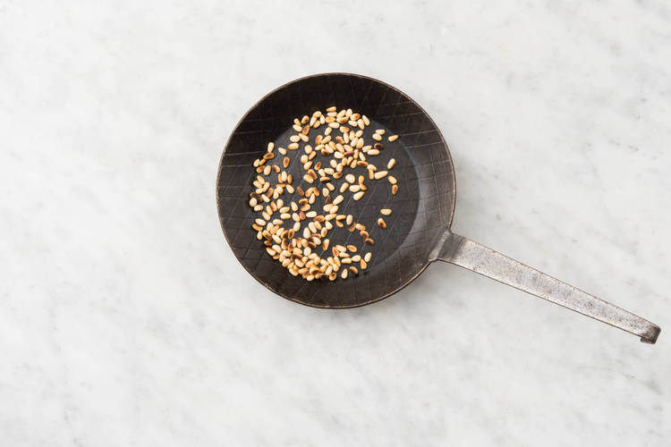 Griller les pignons de pin