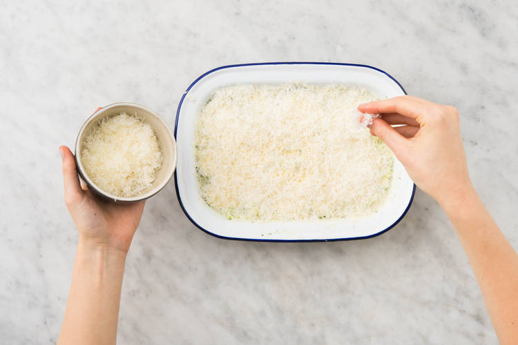 Enfourner la lasagne