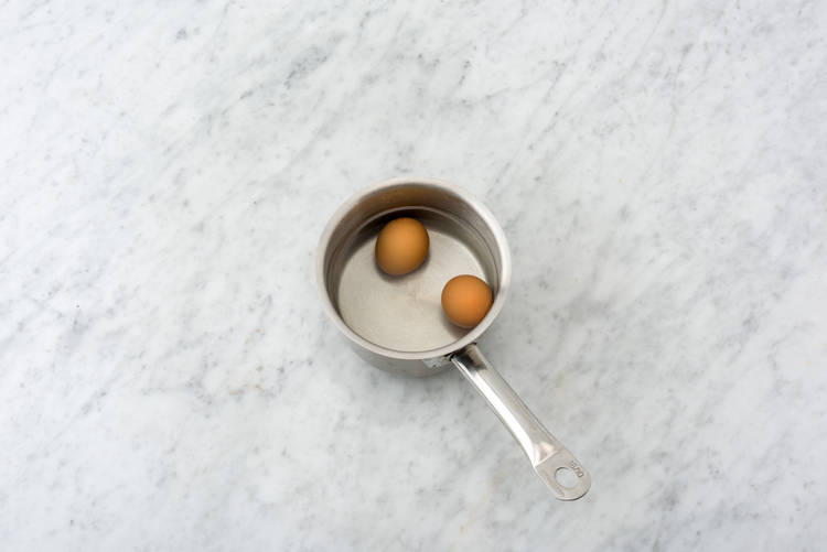 Ei en noedels koken