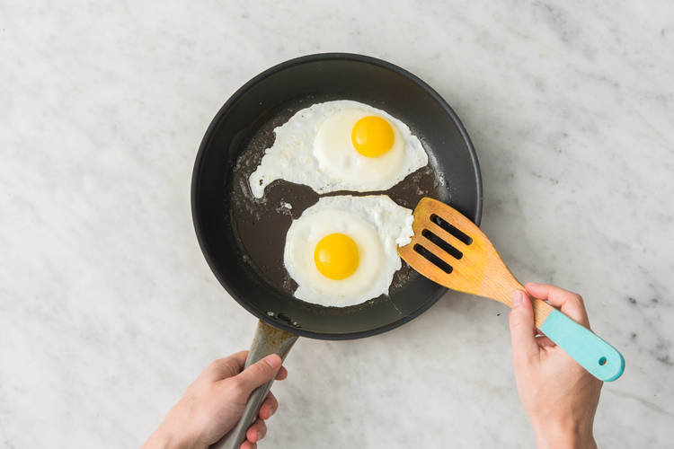 Cuire l’œuf au plat