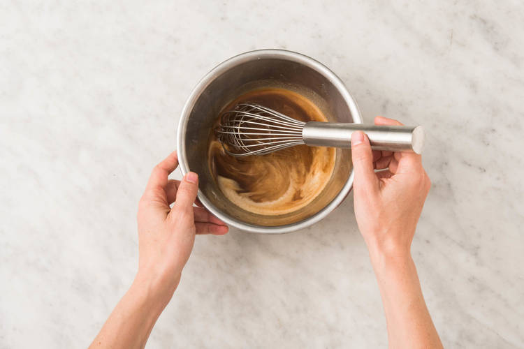 3 PRÉPARER LA SAUCE