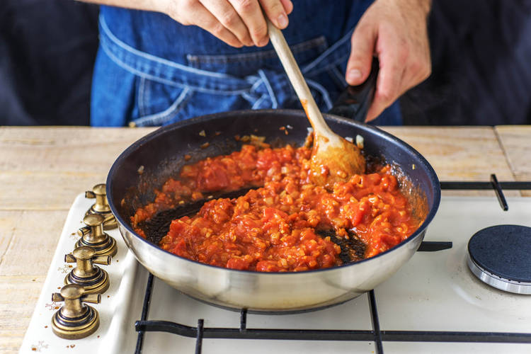 Simmer the Sauce