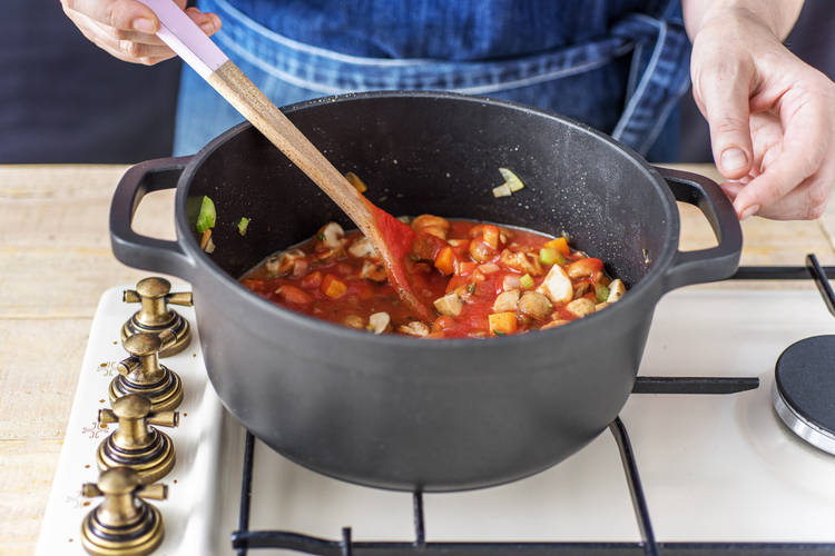 Simmer the filling