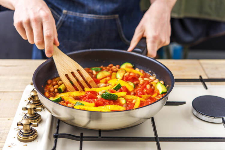 Simmer the veg