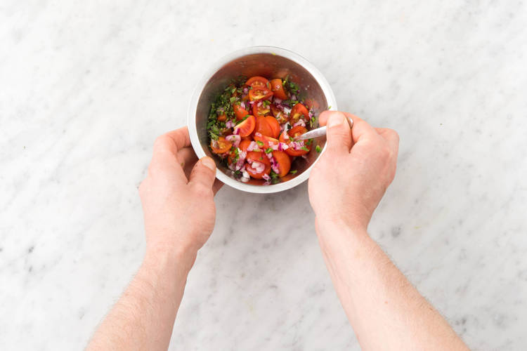 Make Pico de Gallo