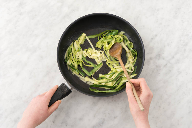 COOK ZUCCHINI RIBBONS