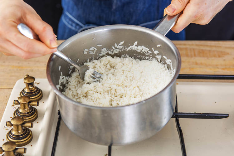 Fluff up the Rice