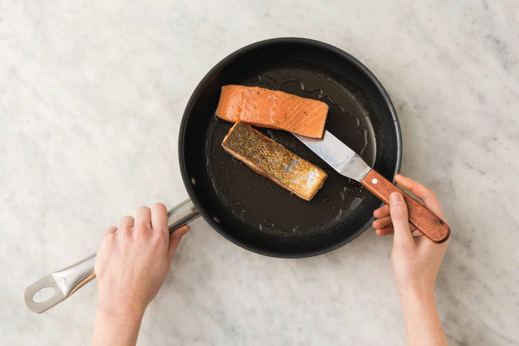 Cook the crispy salmon