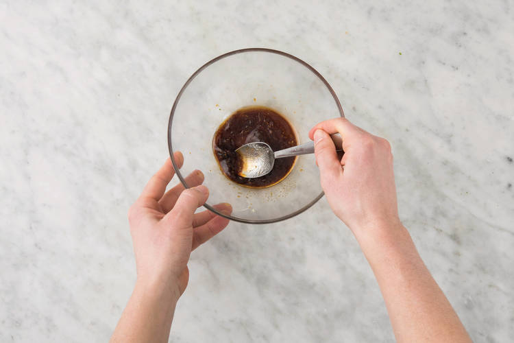 Make the garlic-soy sauce