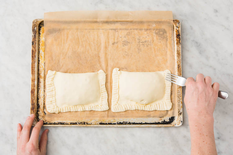 Teigtaschen backen