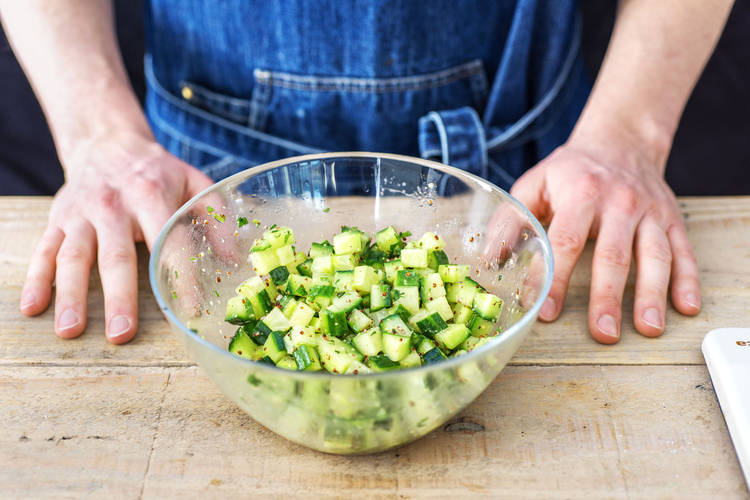 Dress the Cucumber
