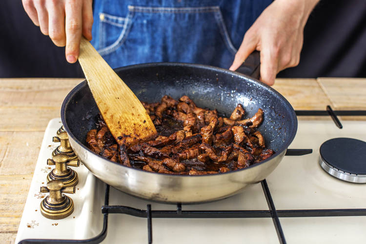 Stir-Fry the Beef