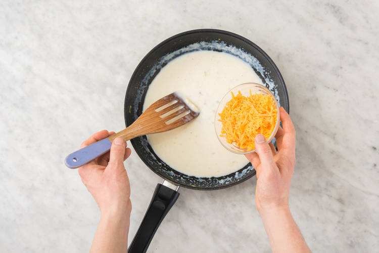 KÄSESOSSE ZUBEREITEN