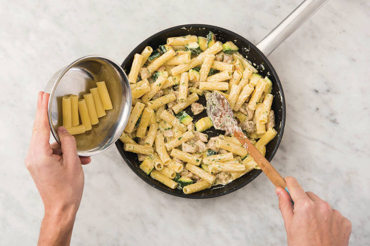 Make the tarragon sauce
