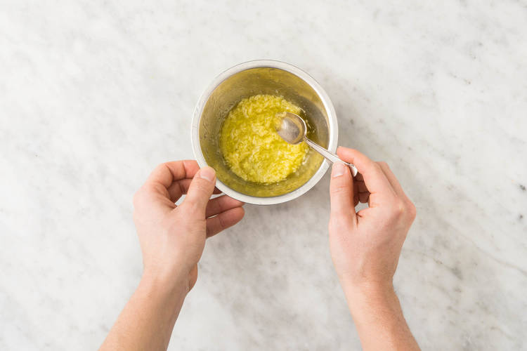 5 MAKE GARLIC CIABATTA