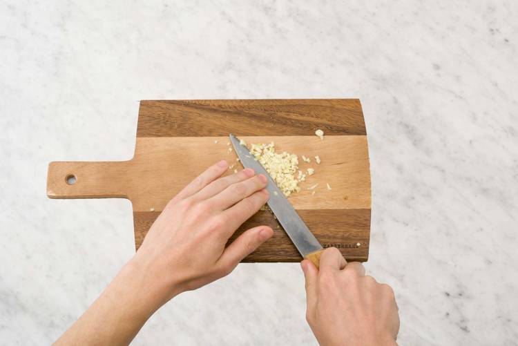 chop garlic