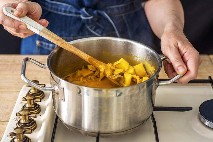 Simmer the Curry