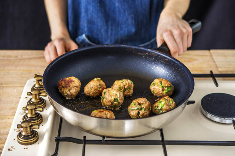 Fry the Meatballs