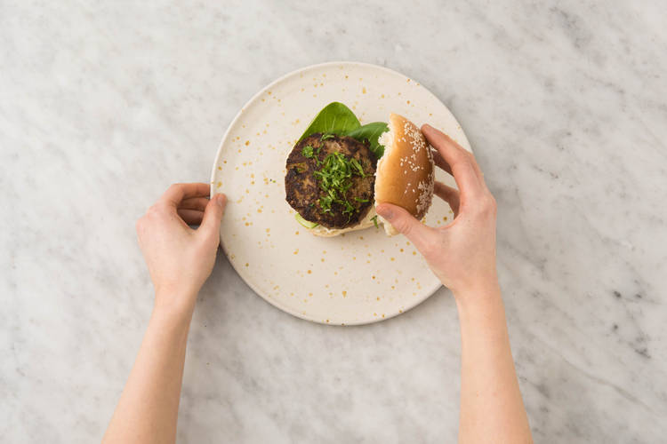 Cuire les hamburgers