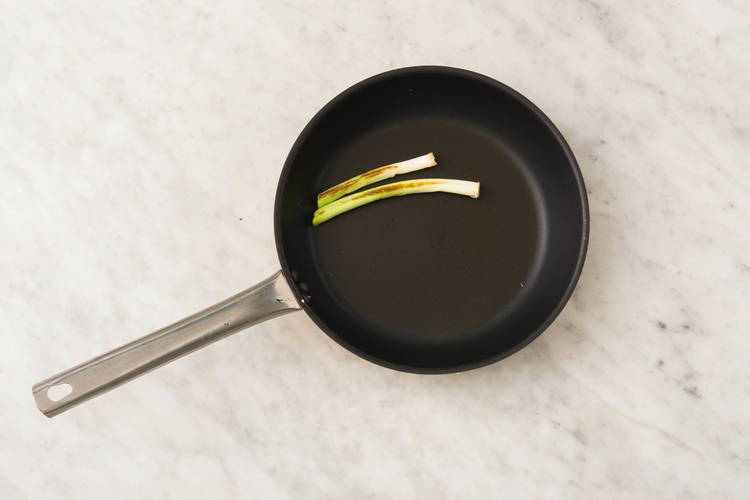 4 COOK GREEN ONIONS