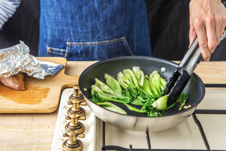 PAK CHOI ANBRATEN