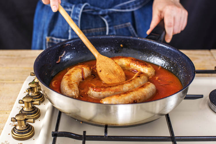 Simmer the Sauce