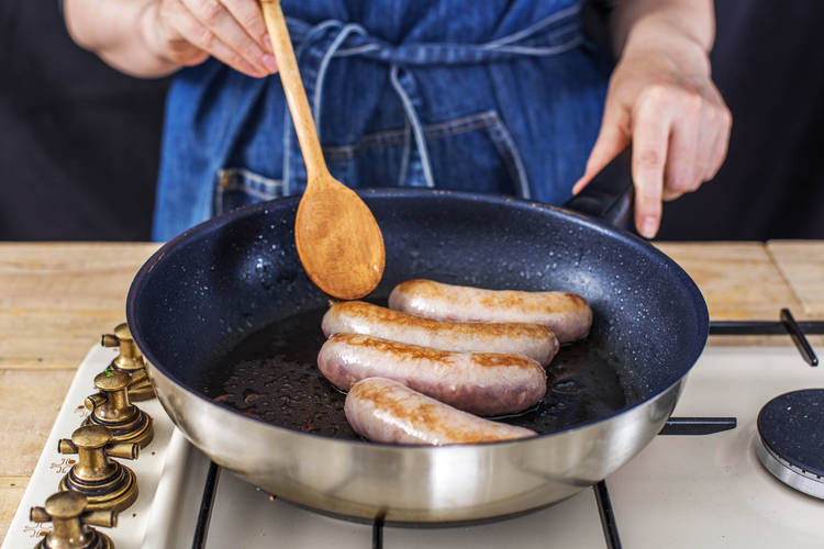 Fry the Sausages