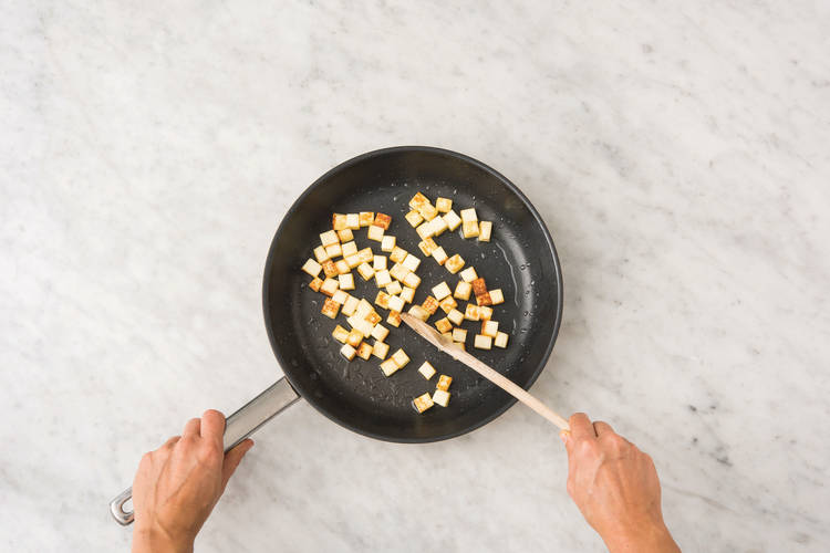 Cook the paneer
