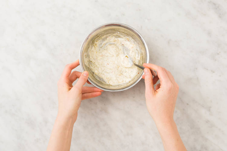 5 MAKE SPICY MAYO