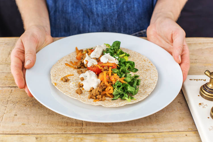 Assemble the wraps
