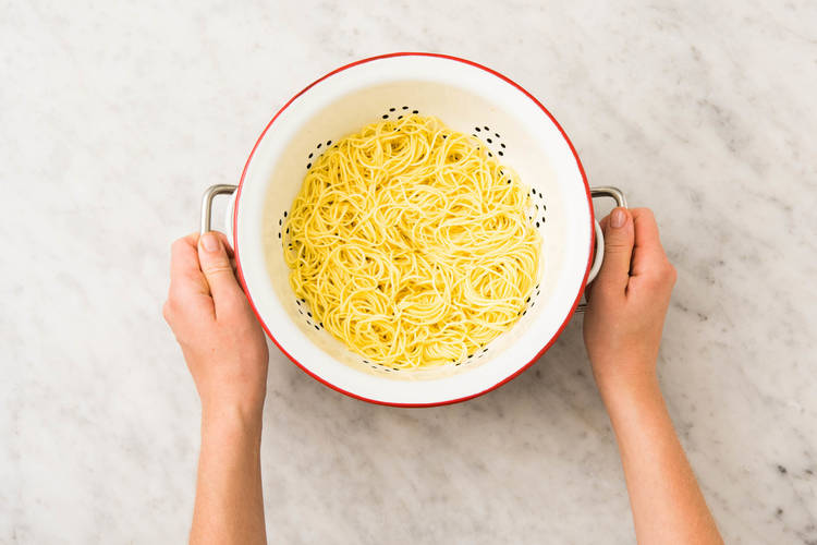 4 CUIRE LES NOUILLES