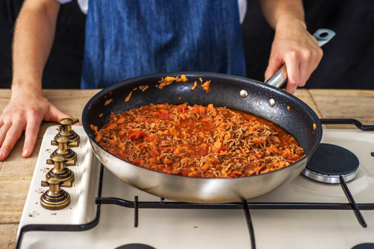 Simmer the Ragu